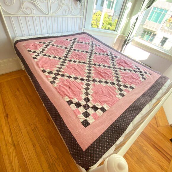 Vgt Handmade Reversible Patchwork Quilt Floral Cottagecore Pink Brown 58" x 69" - Picture 1 of 7